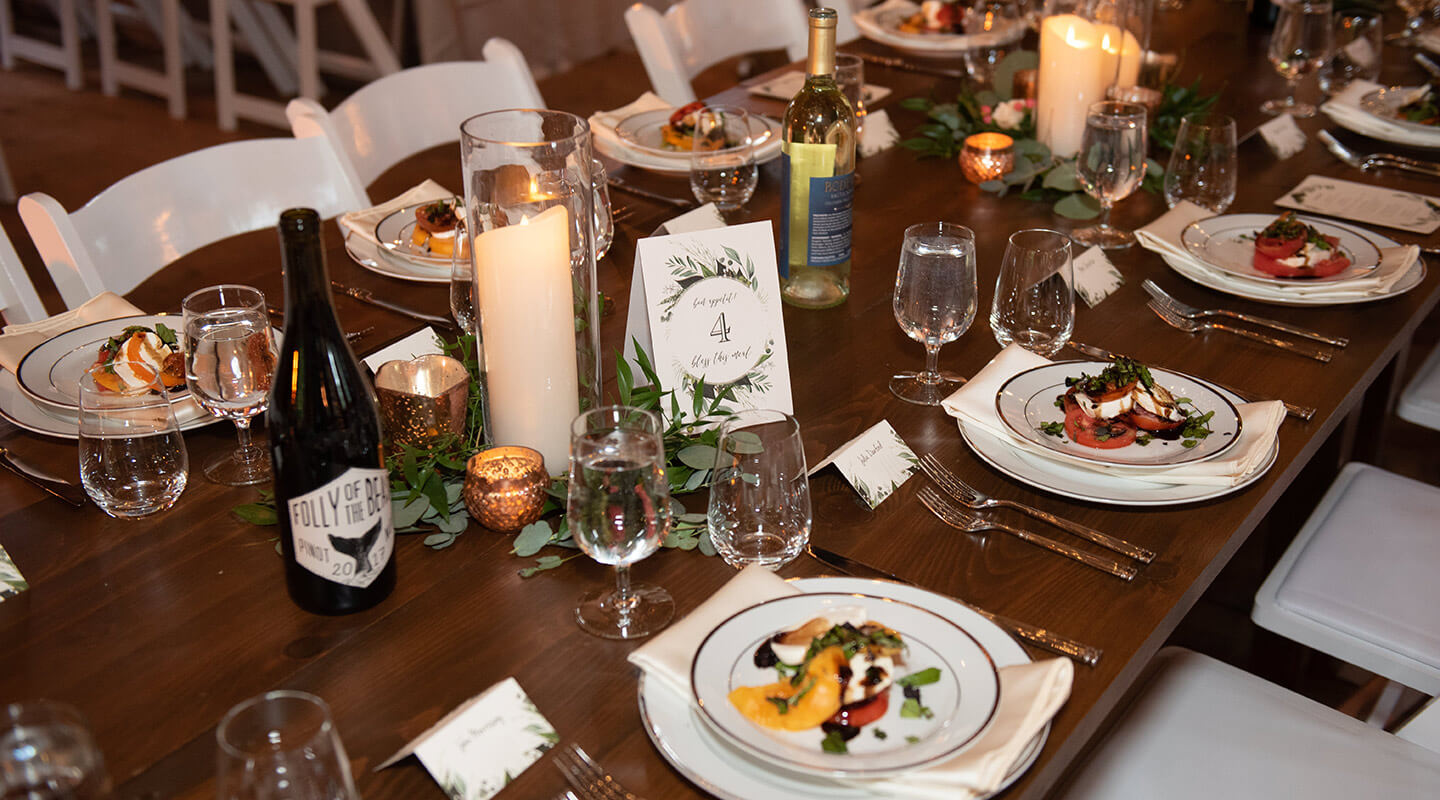Group event dining at Squam Lake Inn, restaurant and wedding venue